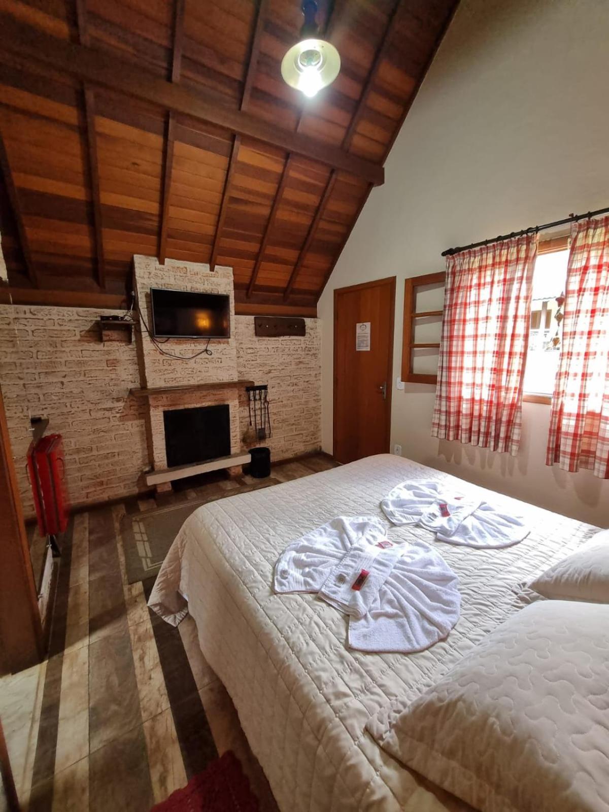 Pousada Vilas Di Espanha Monte Verde  Buitenkant foto